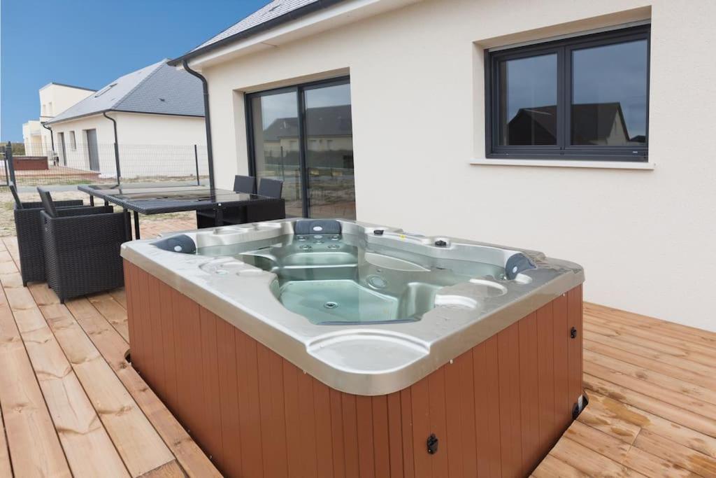 Villa En Bord De Mer Spa / Sauna Bretteville-sur-Ay ภายนอก รูปภาพ